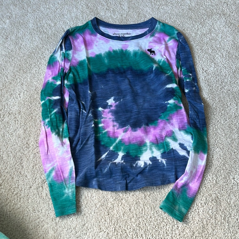 Abercrombie Kids Long Sleeve Tee - 9/10